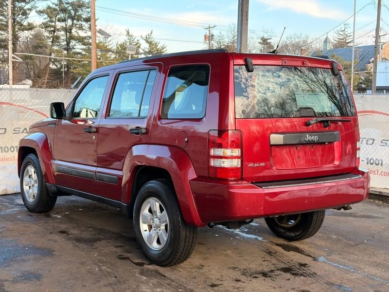 2012 Jeep KK Liberty - Image 9 of 12
