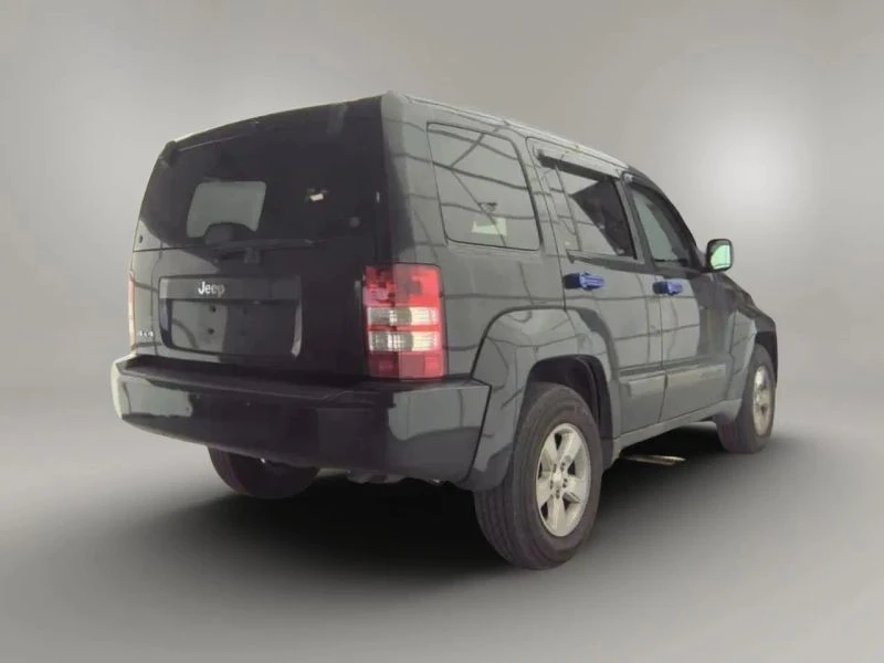 2012 Jeep KK Liberty - Image 2 of 3