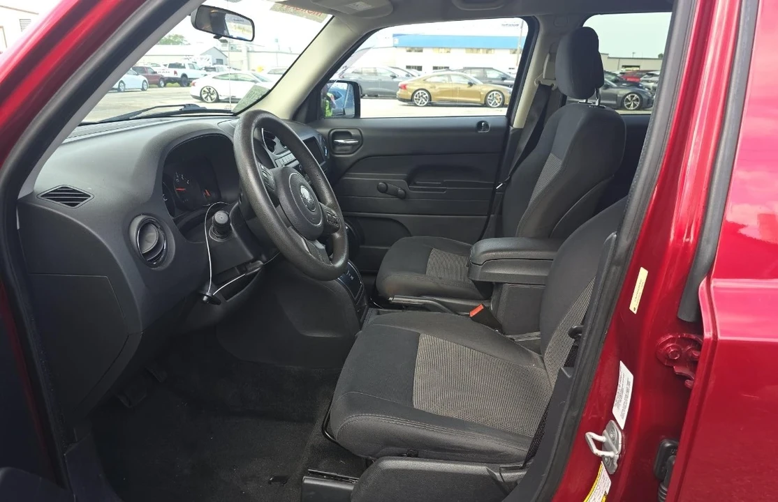 2012 Jeep Patriot - Image 7 of 10