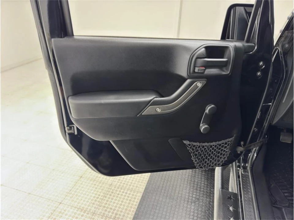 2012 Jeep JK Wrangler - Image 26 of 31