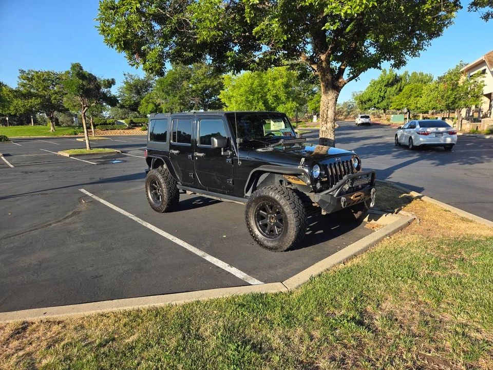 2012 Jeep JK Wrangler - Image 2 of 5