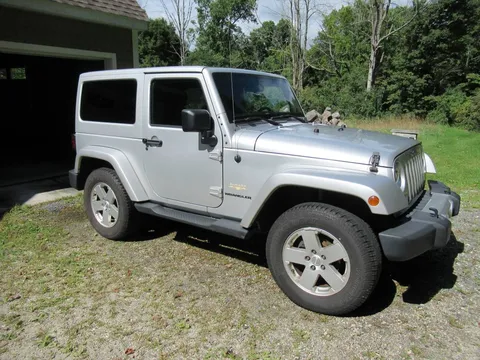 2012 Jeep Wrangler Sahara 2 Dr 6-Speed Manual