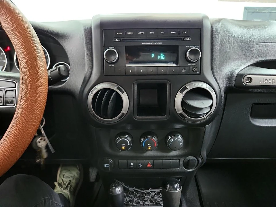 2012 Jeep JK Wrangler - Image 17 of 31