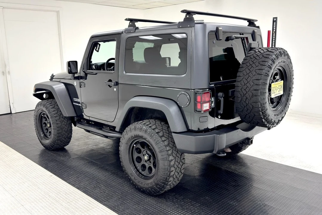 2012 Jeep - Image 3 of 31