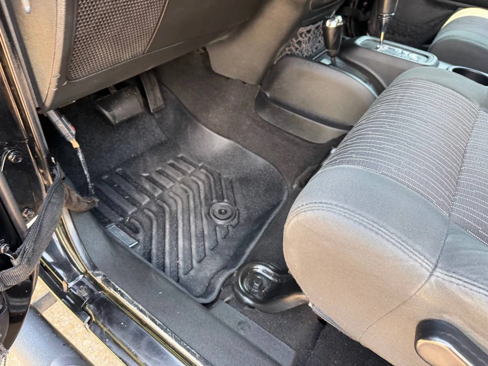 2012 Jeep JK Wrangler - Image 18 of 19