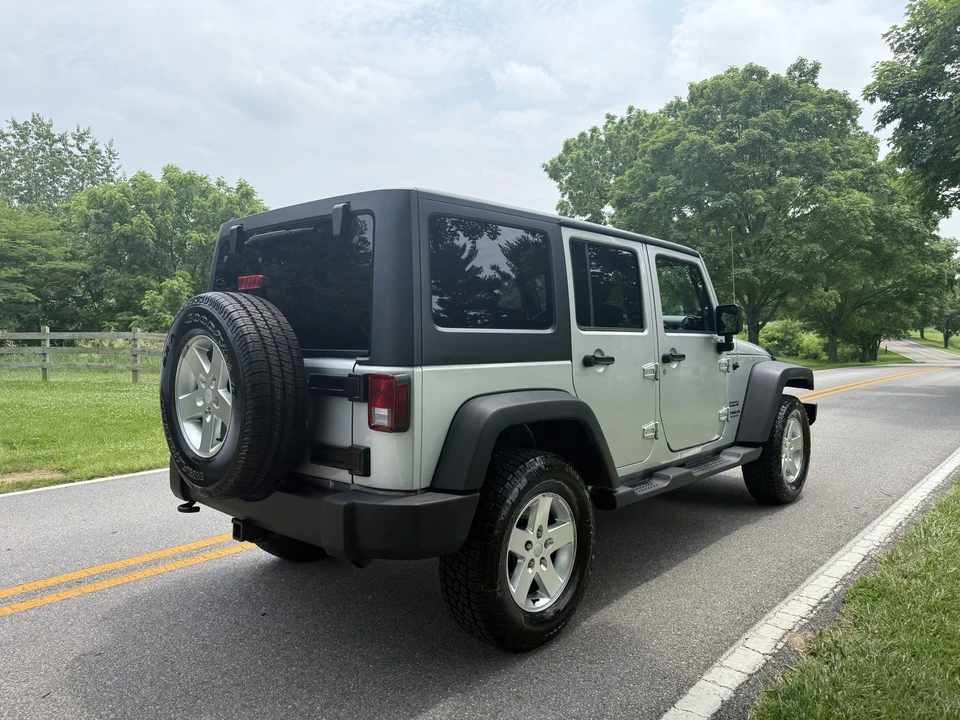 2012 Jeep JK Wrangler - Image 16 of 31