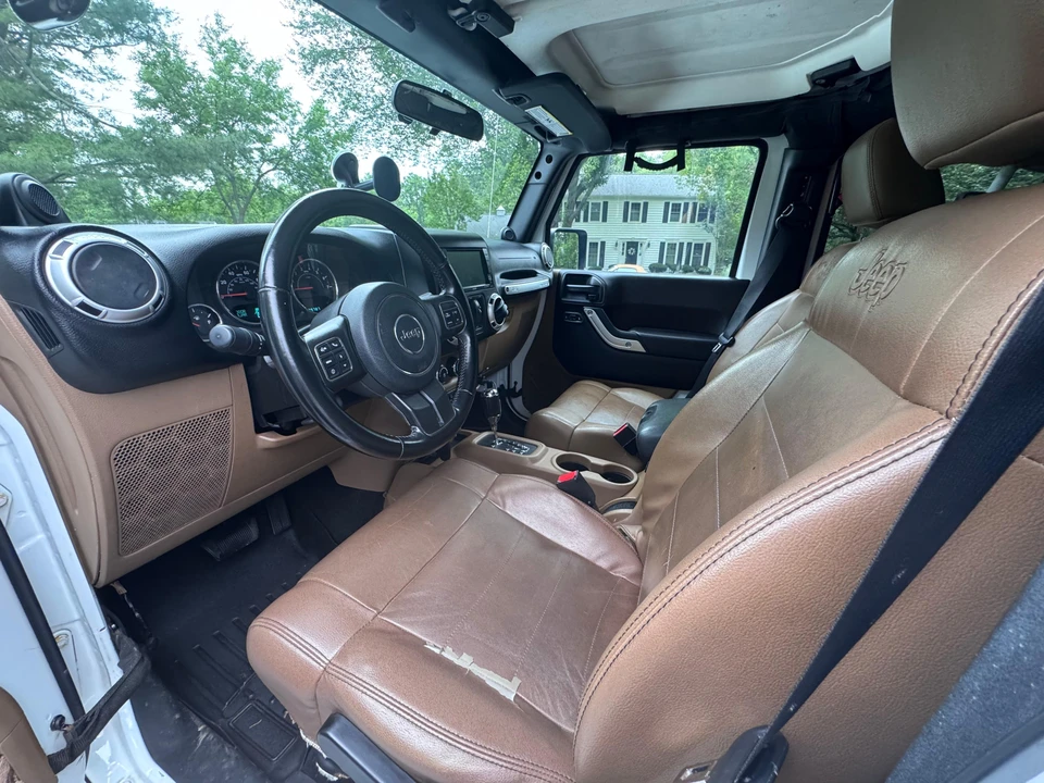 2012 Jeep JK Wrangler - Image 24 of 31