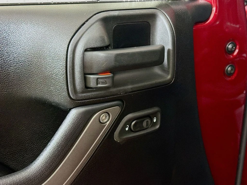 2012 Jeep JK Wrangler - Image 18 of 31