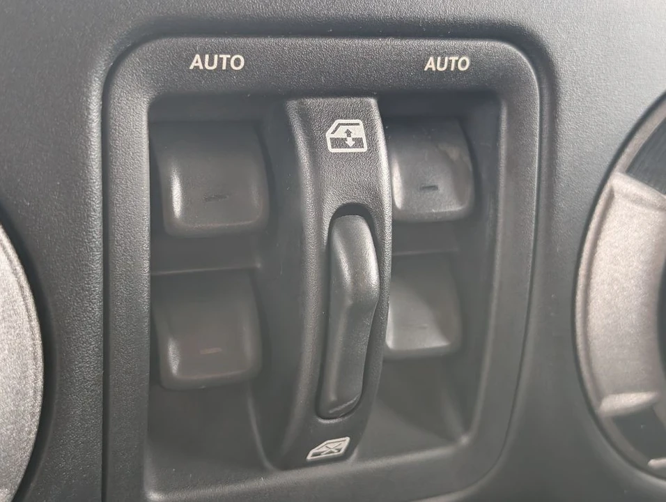 2012 Jeep JK Wrangler - Image 18 of 19