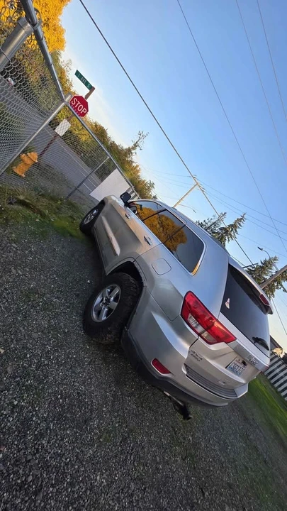 2012 Jeep WK2 Grand Cherokee - Image 4 of 10
