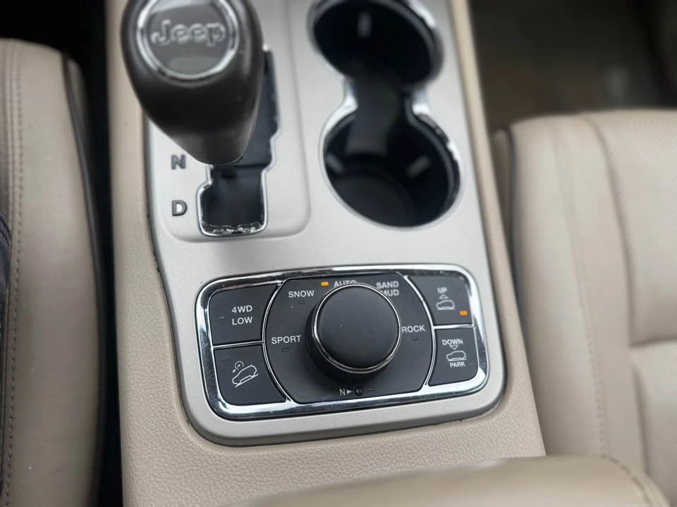 2012 Jeep WK2 Grand Cherokee - Image 15 of 20