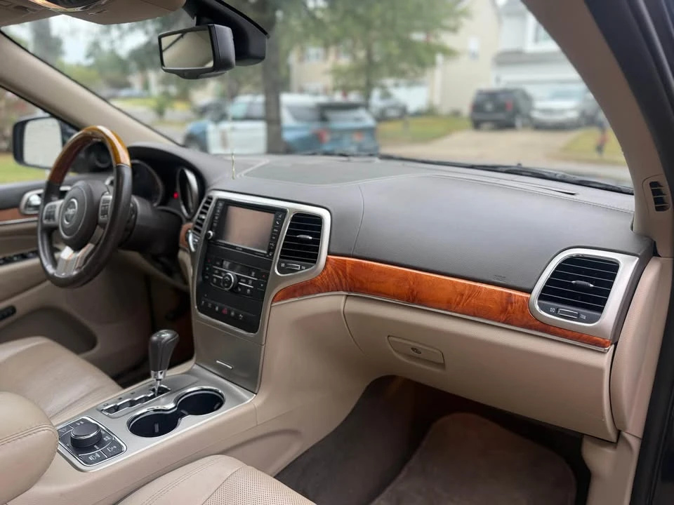 2012 Jeep WK2 Grand Cherokee - Image 9 of 17
