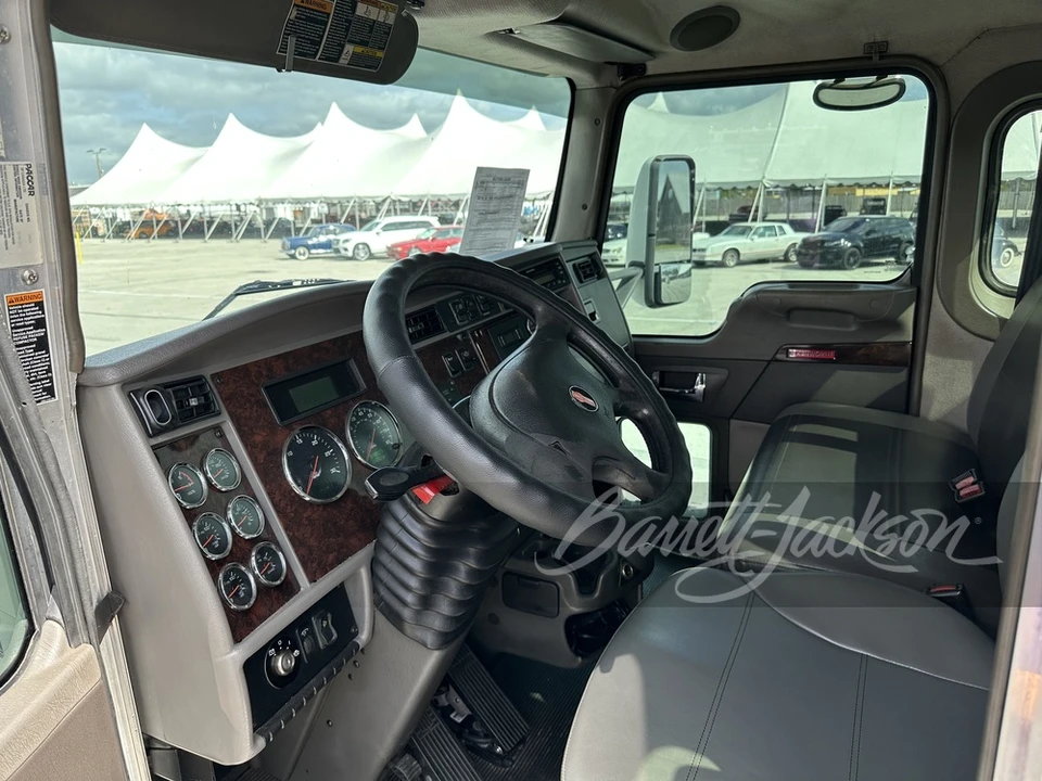 2012 Kenworth - Image 10 of 10