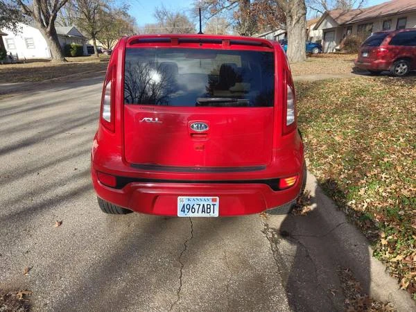 2012 Kia Soul - Image 2 of 5
