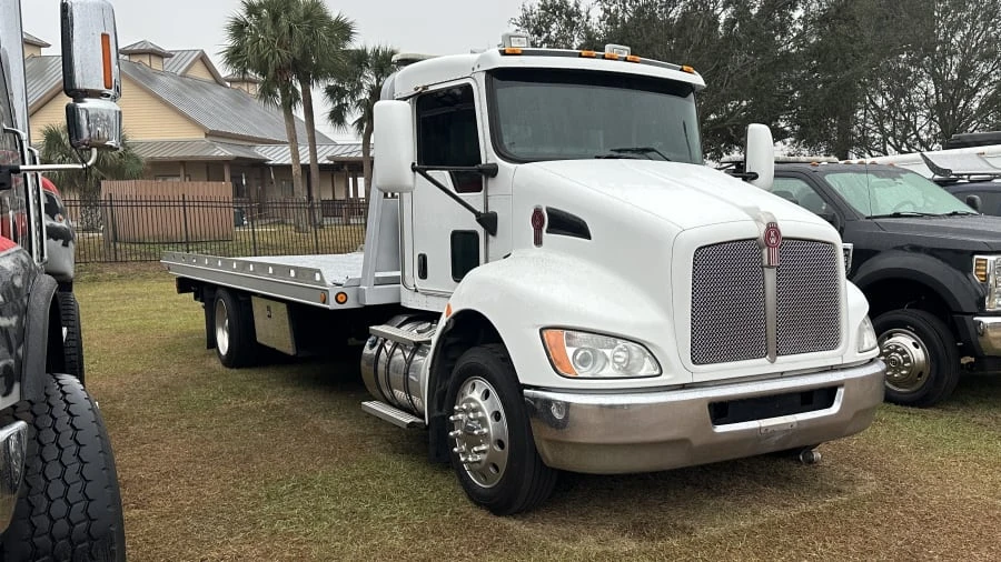 2012 Kenworth - Image 3 of 6