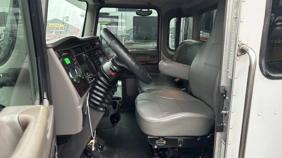 2012 Kenworth - Image 5 of 6