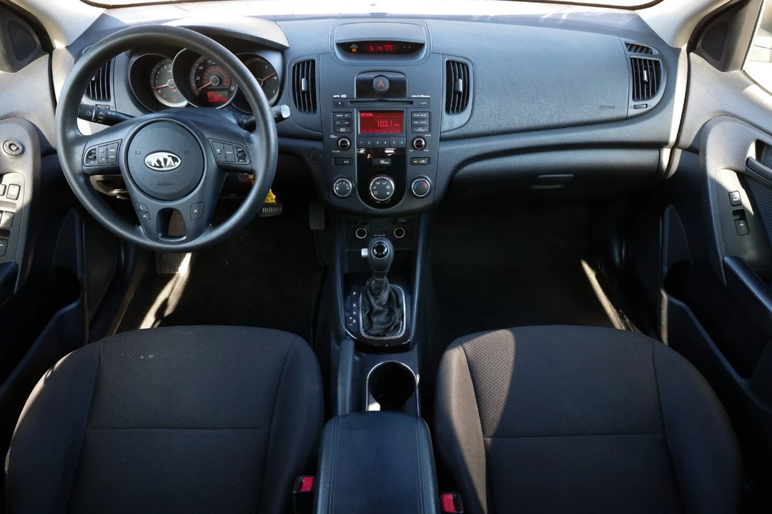 2012 Kia Forte - Image 2 of 21