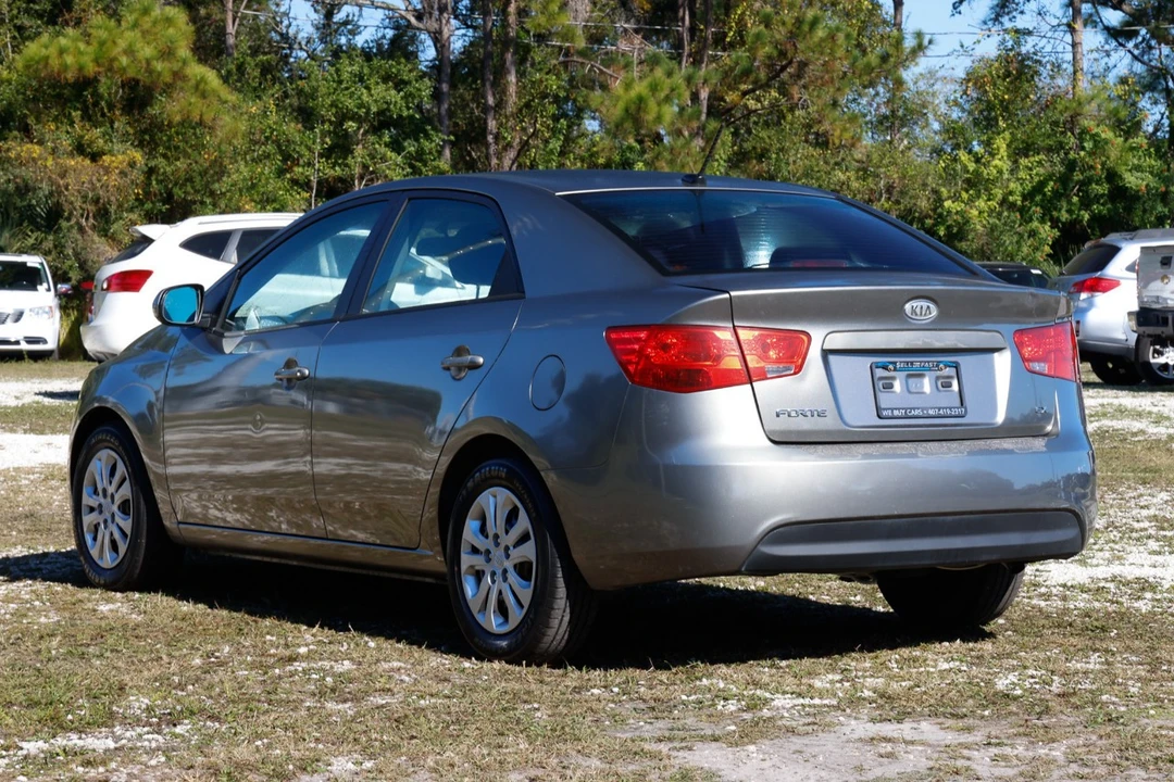 2012 Kia Forte - Image 5 of 21