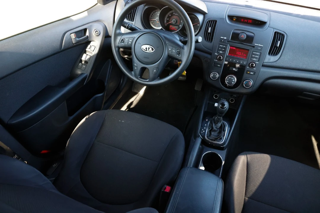 2012 Kia Forte - Image 20 of 21