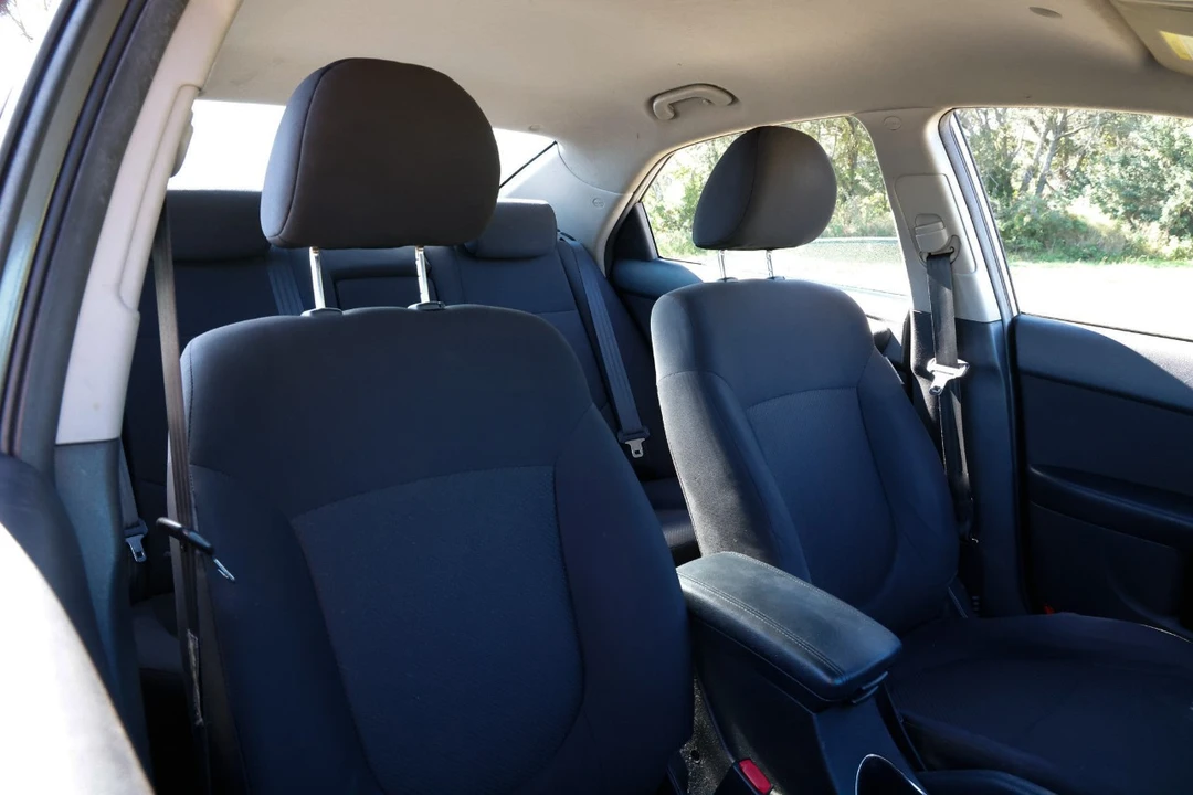 2012 Kia Forte - Image 16 of 21