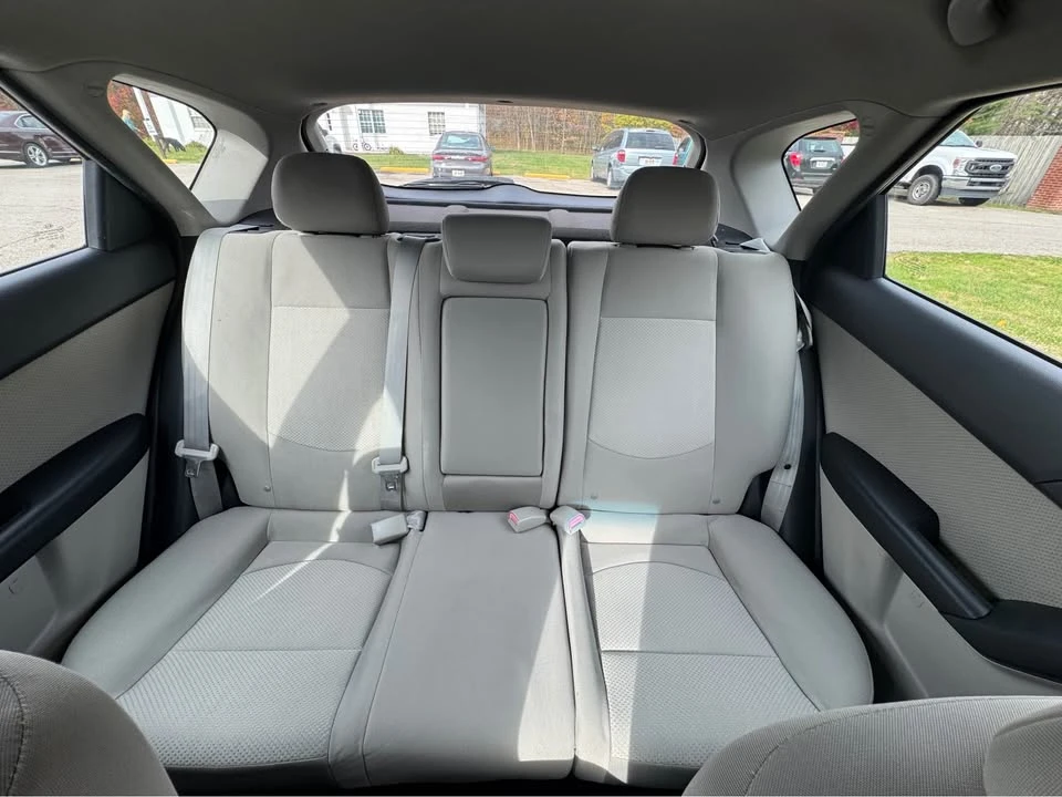 2012 Kia Forte - Image 9 of 14
