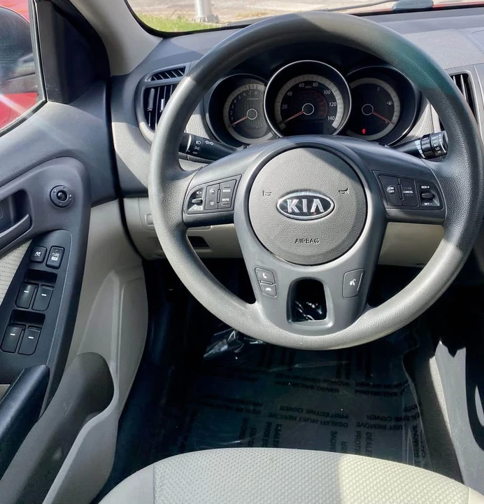 2012 Kia Forte - Image 5 of 7