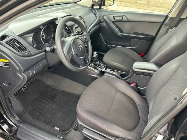 2012 Kia Forte - Image 5 of 9