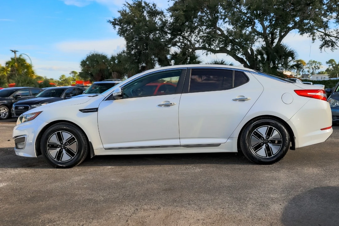 2012 Kia Optima/K5 - Image 3 of 12