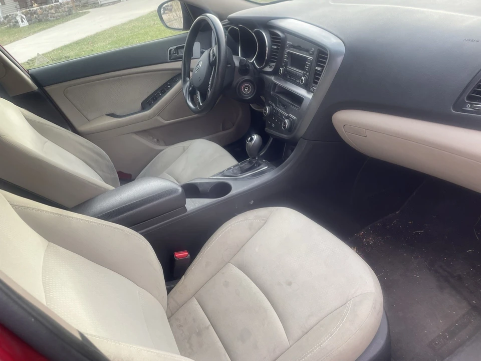 2012 Kia Optima/K5 - Image 10 of 17