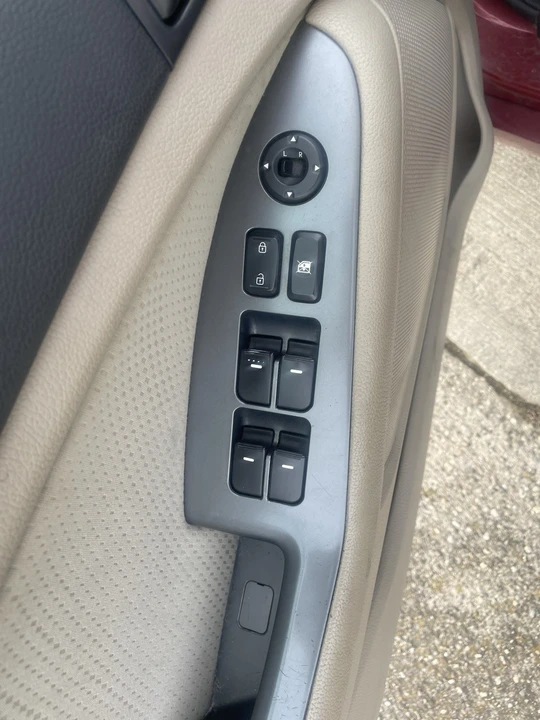 2012 Kia Optima/K5 - Image 12 of 17