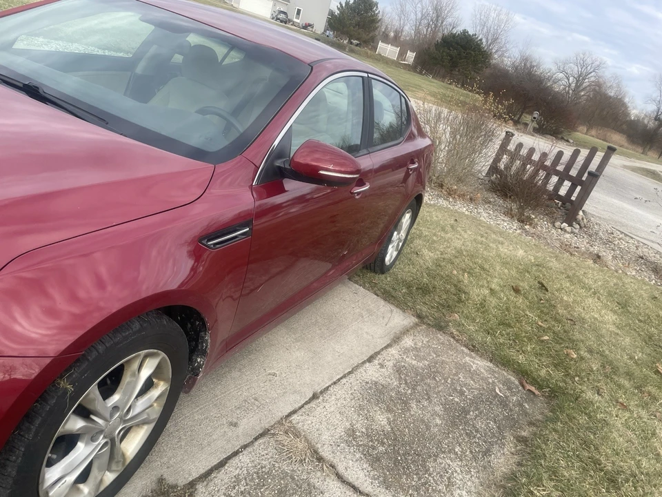 2012 Kia Optima/K5 - Image 2 of 17