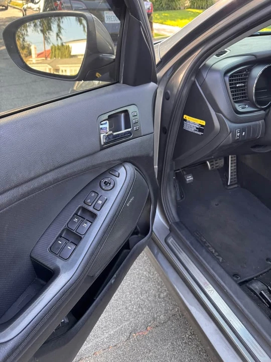 2012 Kia Optima/K5 - Image 10 of 19