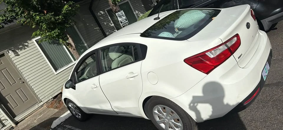 2012 Kia Rio - Image 3 of 4