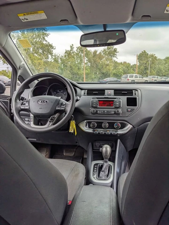 2012 Kia Rio - Image 7 of 11