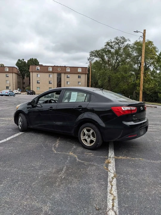 2012 Kia Rio - Image 2 of 11