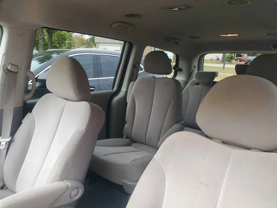 2012 Kia - Image 4 of 5