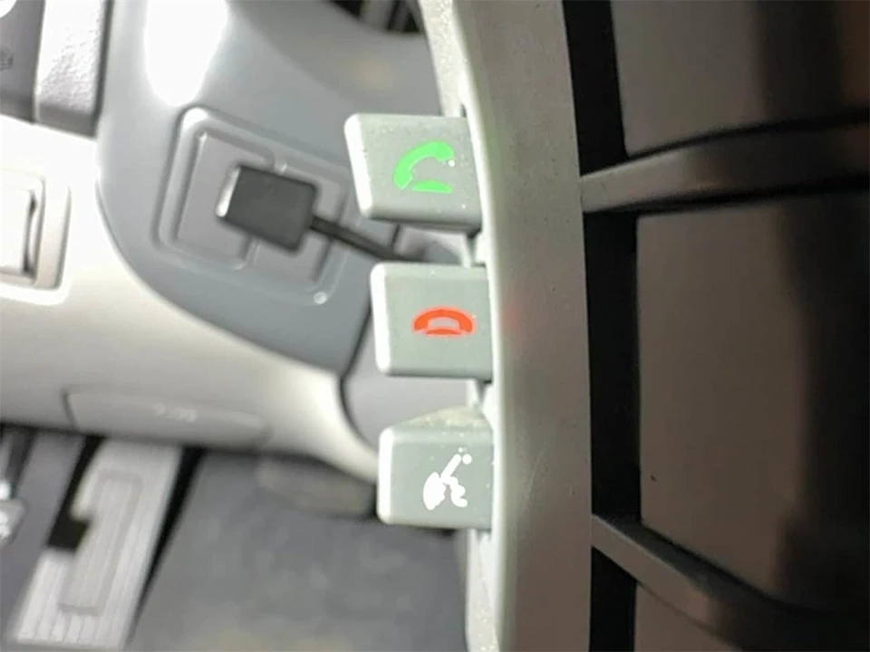 2012 Kia Carnival - Image 21 of 31