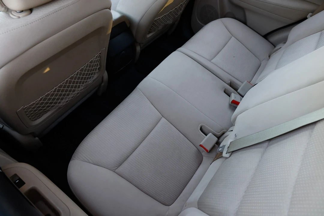 2012 Kia Sorento - Image 10 of 12
