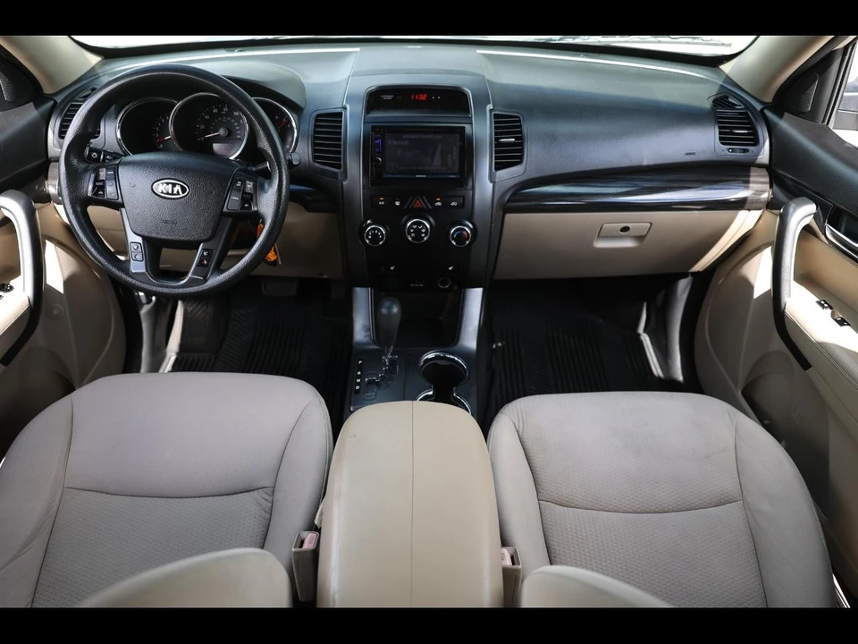 2012 Kia Sorento - Image 2 of 21