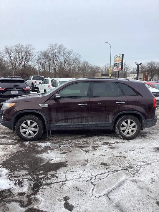 2012 Kia Sorento - Image 5 of 21