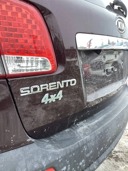 2012 Kia Sorento - Image 13 of 21