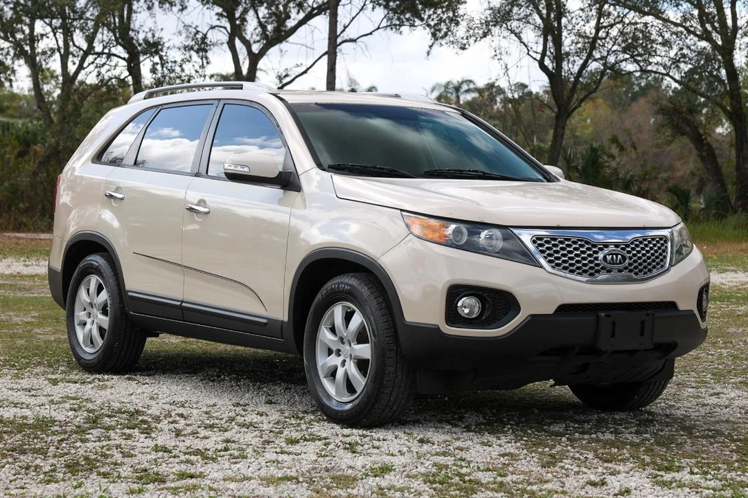 2012 Kia Sorento - Image 13 of 21