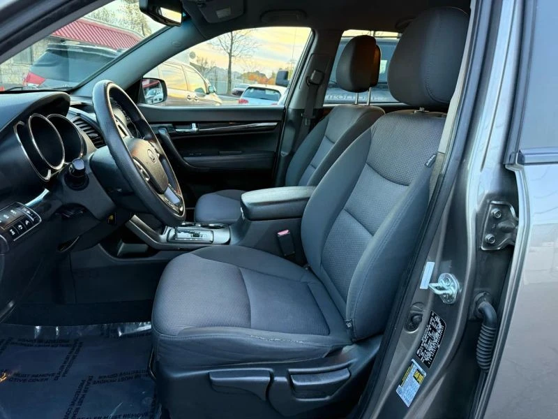 2012 Kia Sorento - Image 9 of 12