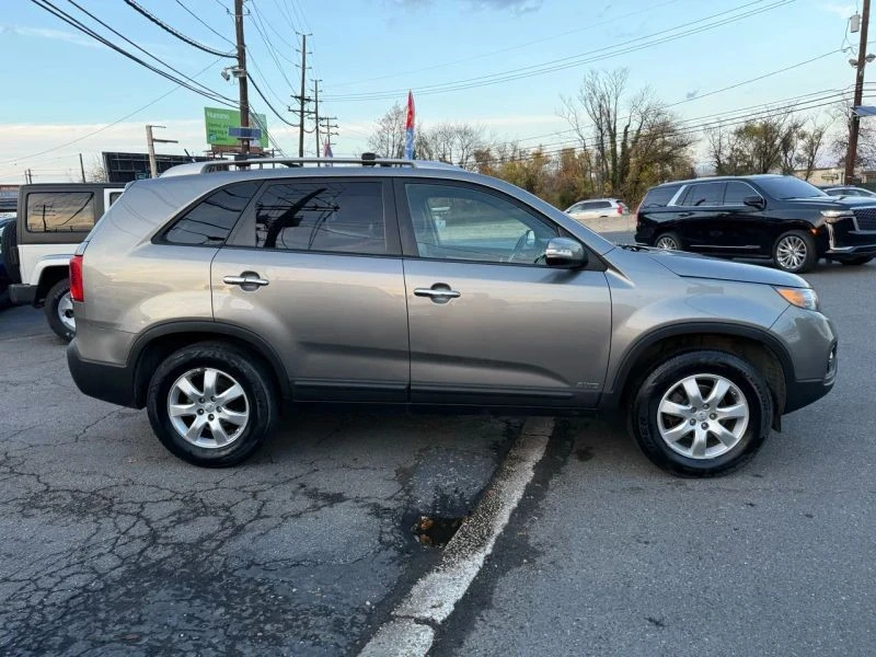 2012 Kia Sorento - Image 4 of 12