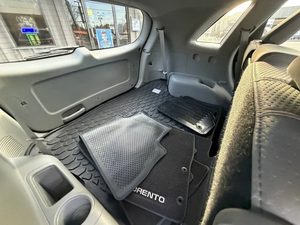 2012 Kia Sorento - Image 27 of 31