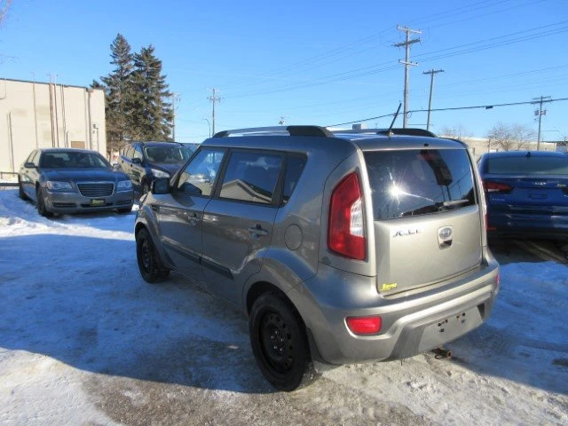 2012 Kia Soul - Image 7 of 18