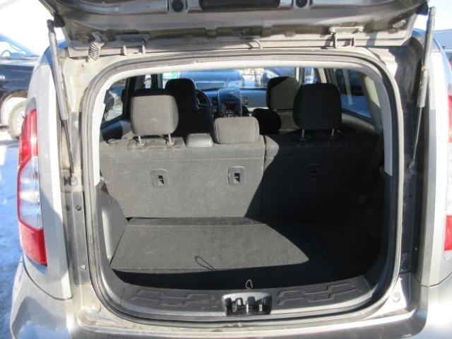 2012 Kia Soul - Image 11 of 18