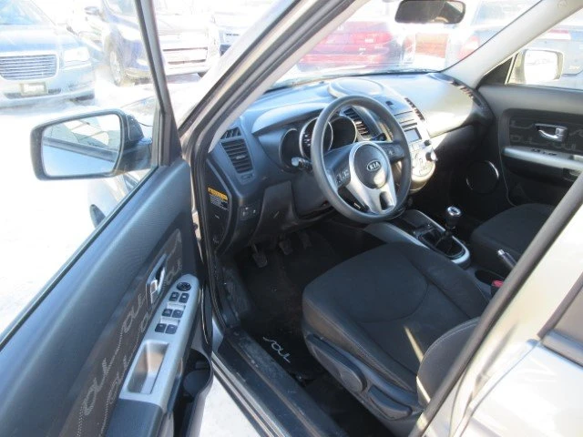 2012 Kia Soul - Image 9 of 18