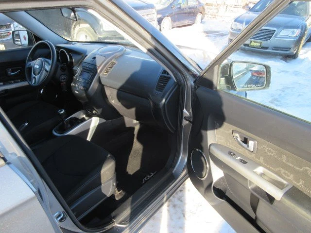 2012 Kia Soul - Image 13 of 18