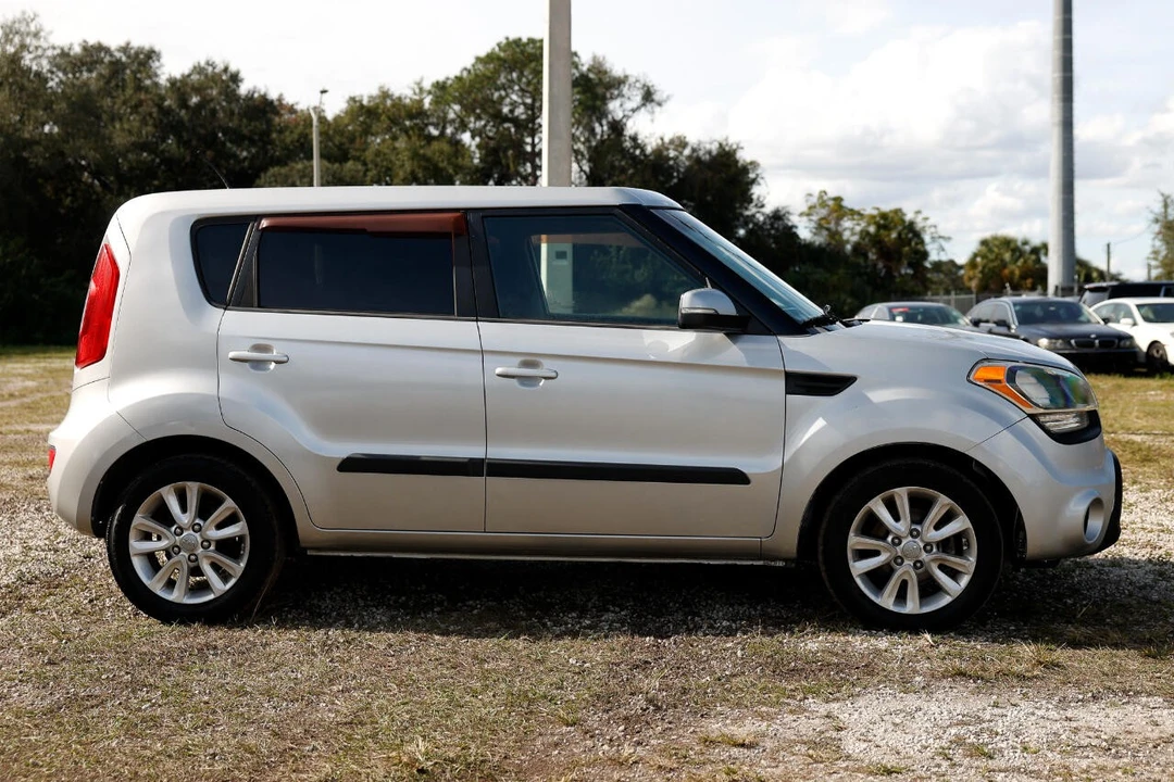2012 Kia Soul - Image 13 of 21